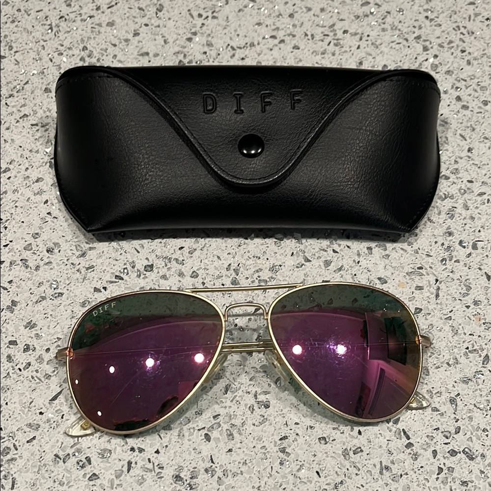 Aviator Sunglasses - gold frames with pink reflective lenses and black case